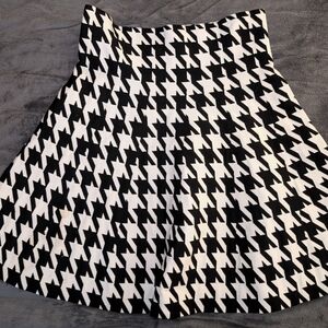 Black and White Houndstooth Skirt
